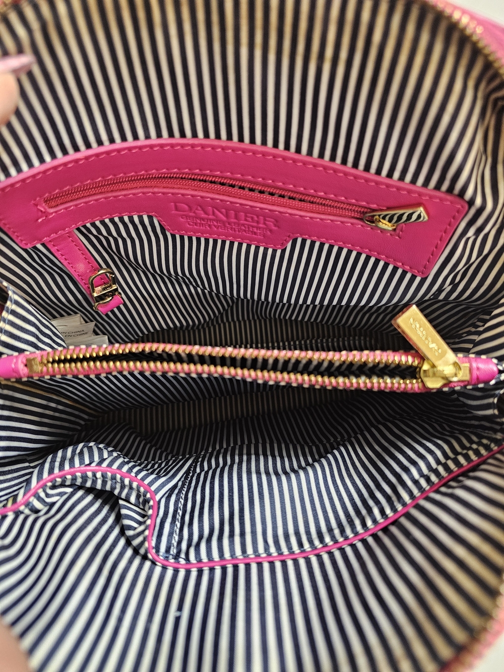 Danier Women’s Fuchsia Leather Backpack Classic Structured Style - Picture 7 of 7